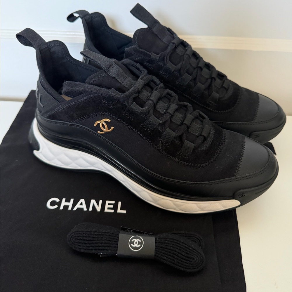 Chanel Black Velvet Calfskin & Mixed Fibers Sneakers Size 37.5